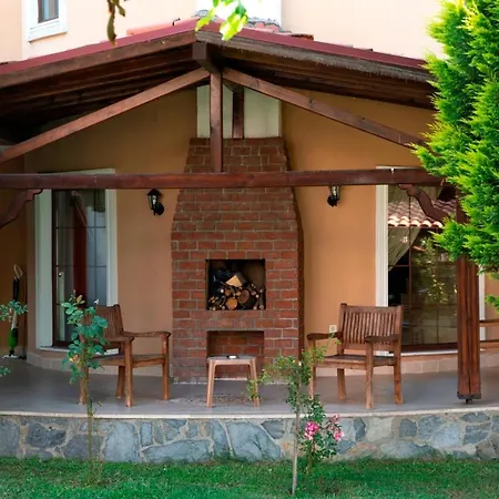 فيلة Lovely Villa With Shared Pool Surrounded By Nature In Sapanca