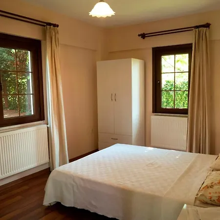 فيلة Lovely Villa With Shared Pool Surrounded By Nature In Sapanca سبانجا