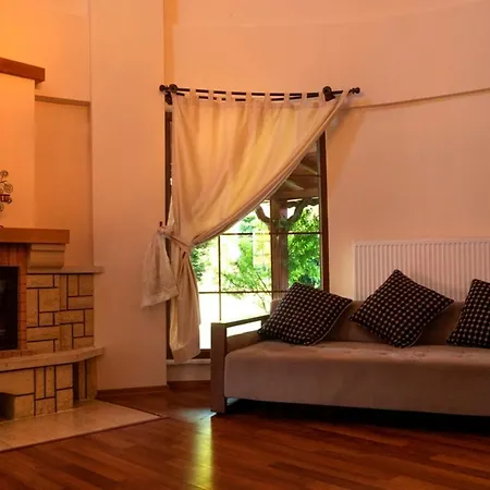 فيلة Lovely Villa With Shared Pool Surrounded By Nature In Sapanca *
